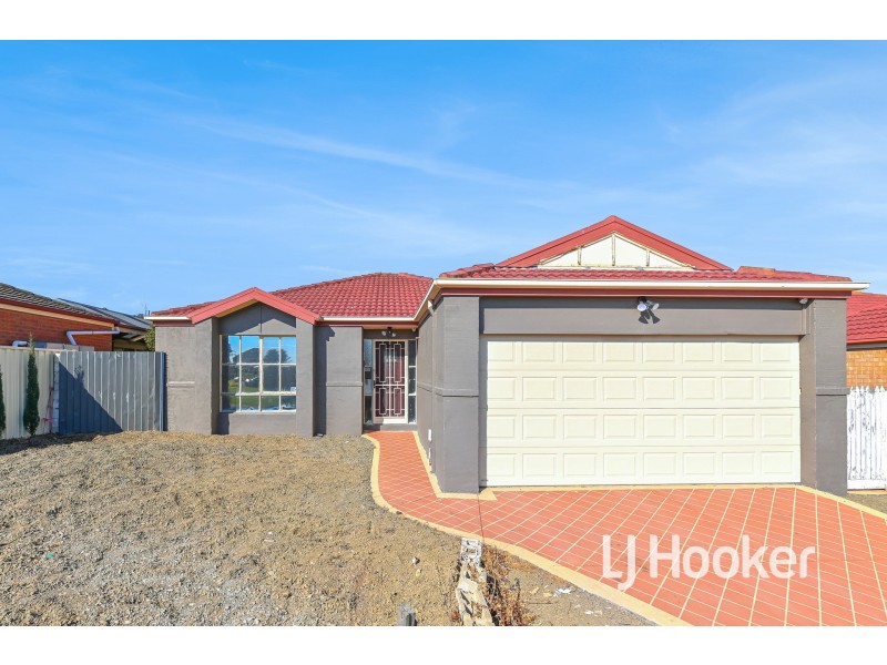 8 Crabill Walk, Narre Warren South VIC 3805