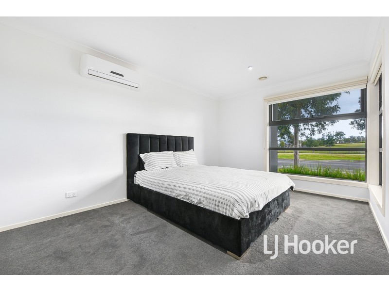 93 Eliburn Drive, Cranbourne East VIC 3977