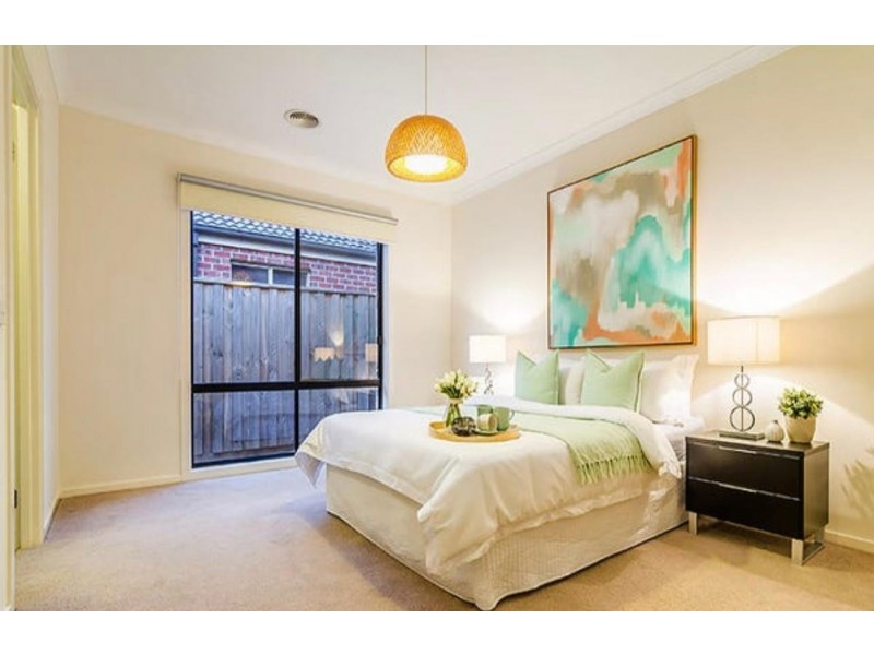 3 Tilly Place, Lynbrook VIC 3975