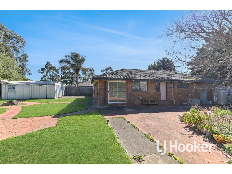 18 Kylie Court, Hampton Park VIC 3976