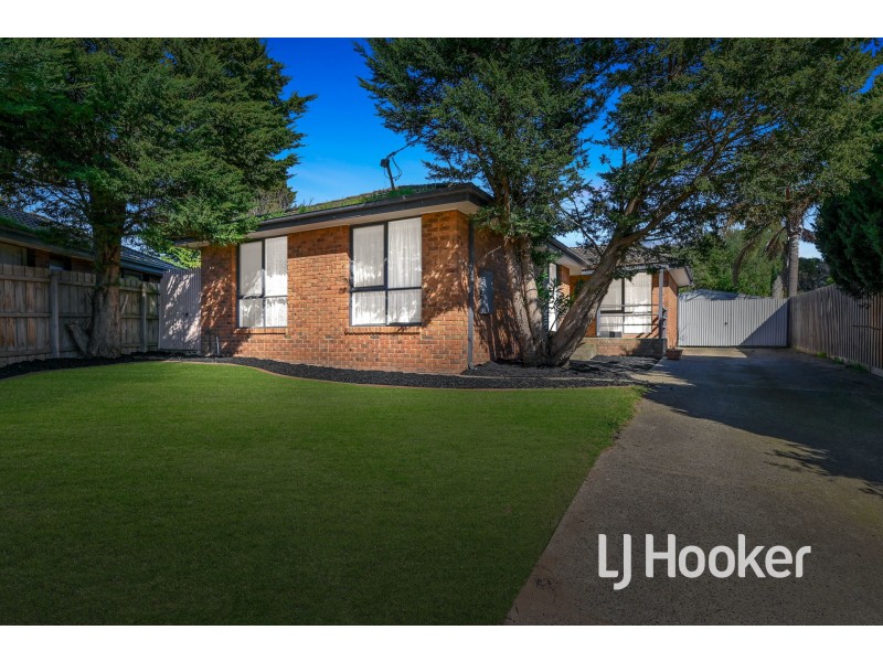 18 Kylie Court, Hampton Park VIC 3976