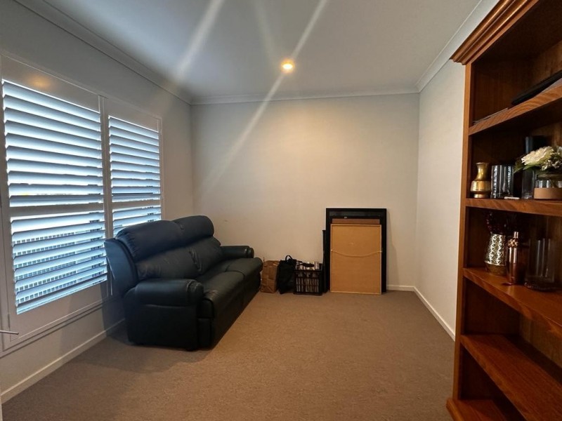 81 Ramlegh Boulevard, Clyde North VIC 3978
