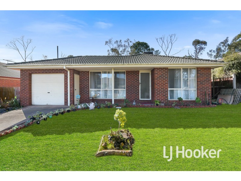 22 Dutton Close, Lynbrook VIC 3975