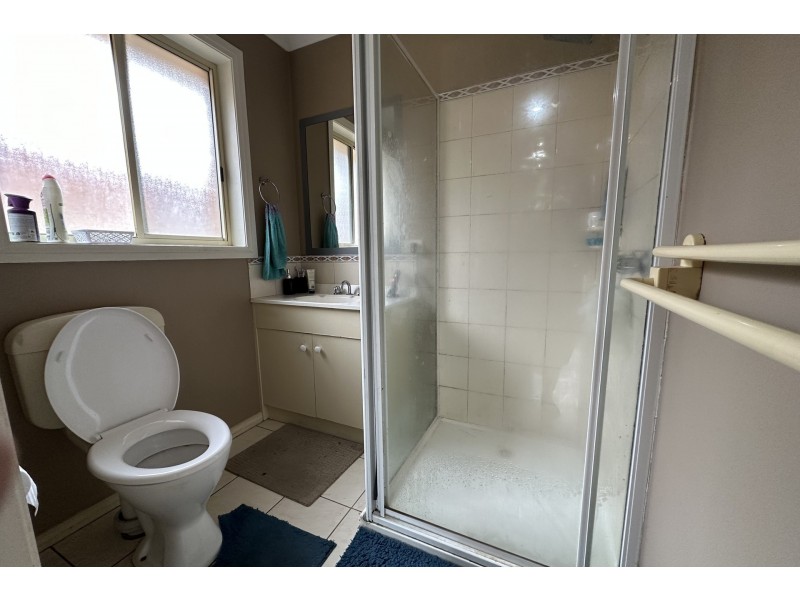 6 Slessor Avenue, Lynbrook VIC 3975