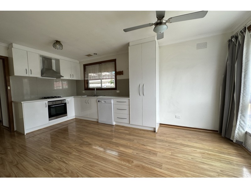 33 Lorna Street Street, Cranbourne VIC 3977