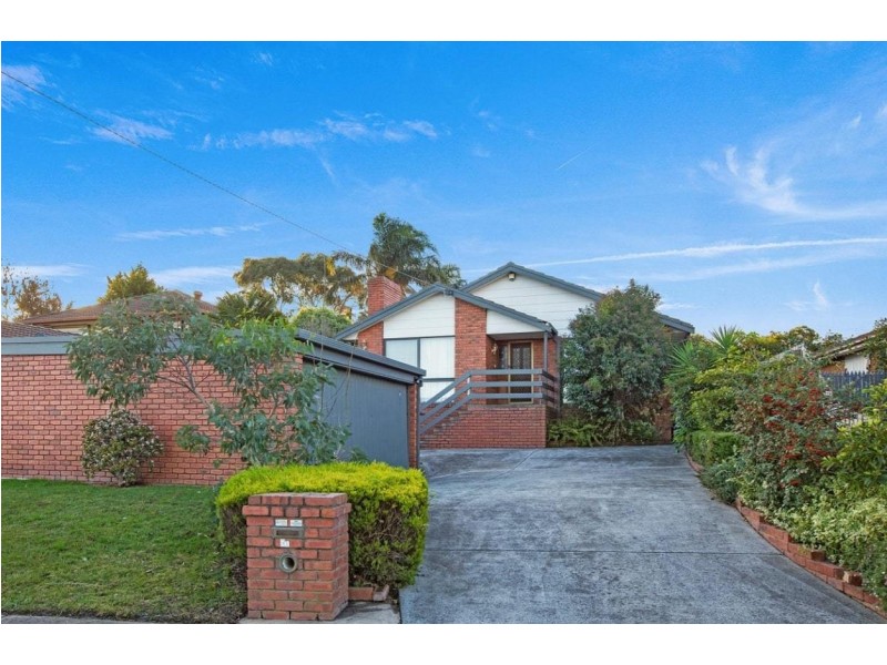 31 Warana Drive, Hampton Park VIC 3976