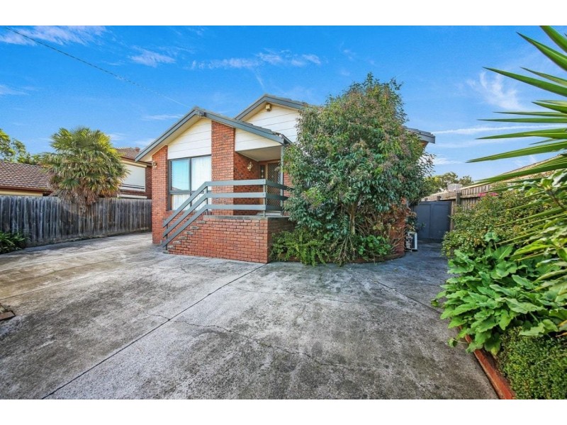 31 Warana Drive, Hampton Park VIC 3976