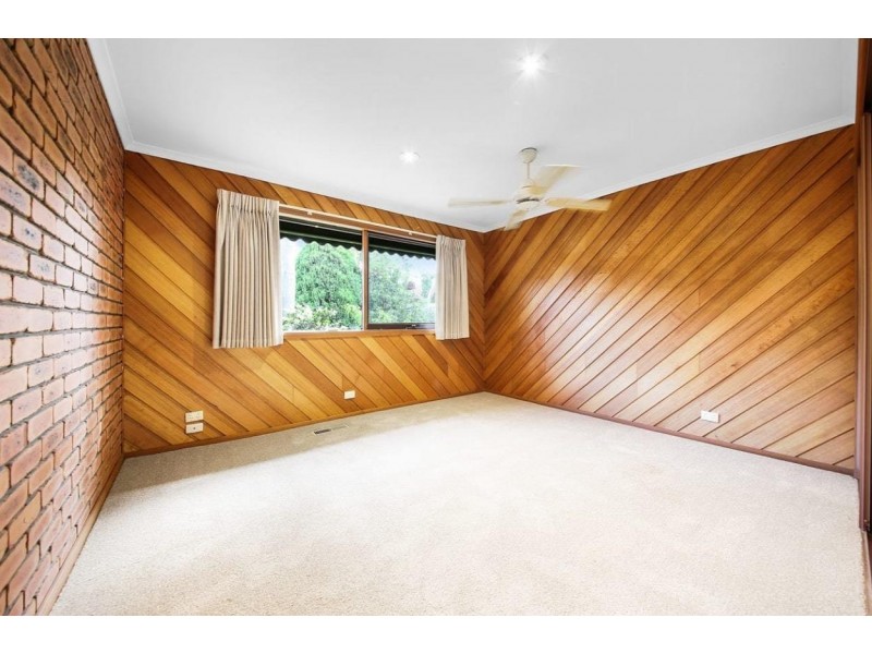 31 Warana Drive, Hampton Park VIC 3976