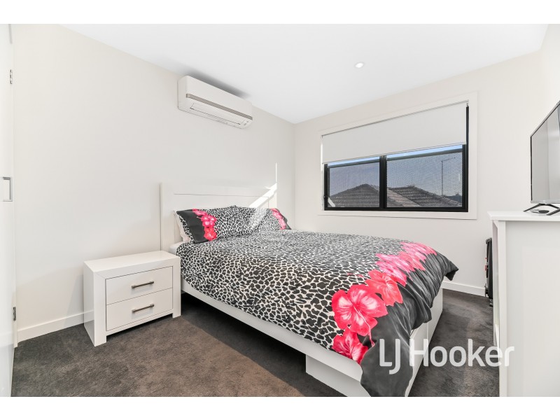 2A Wallace Avenue, Dandenong VIC 3175