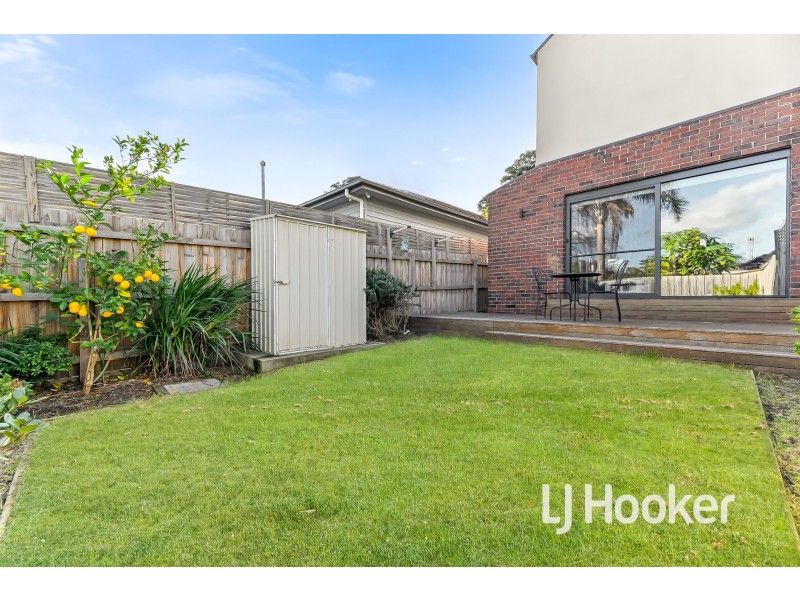 2A Wallace Avenue, Dandenong VIC 3175