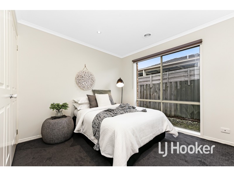 20 Grand Arch Way, Berwick VIC 3806