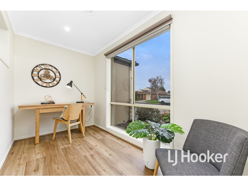 20 Grand Arch Way, Berwick VIC 3806