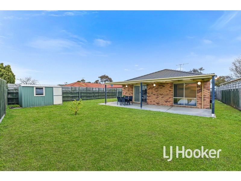 20 Grand Arch Way, Berwick VIC 3806