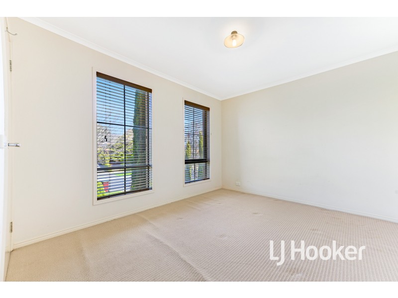 38 Harold Keys Drive, Narre Warren South VIC 3805