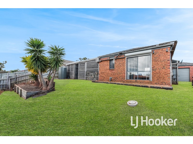 13 Niagara Court, Hampton Park VIC 3976
