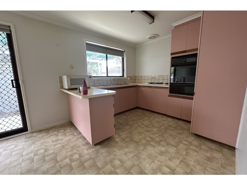 4/99-103 Cairns Road, Hampton Park VIC 3976