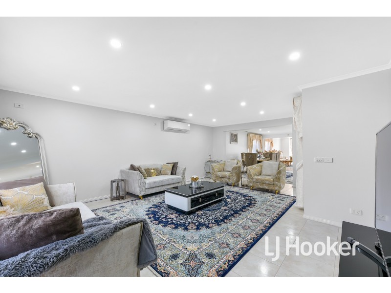 28 Lake View Drive, Narre Warren South VIC 3805