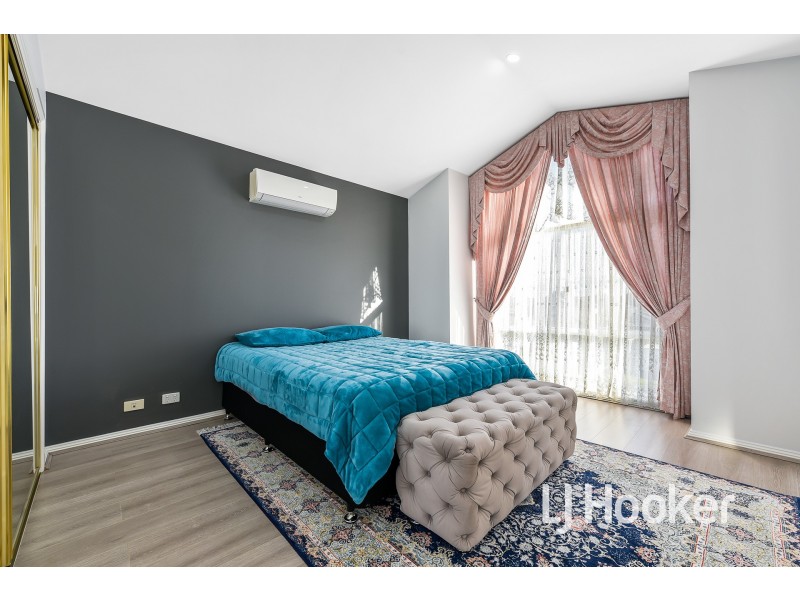 28 Lake View Drive, Narre Warren South VIC 3805