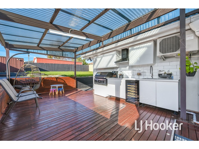 28 Lake View Drive, Narre Warren South VIC 3805