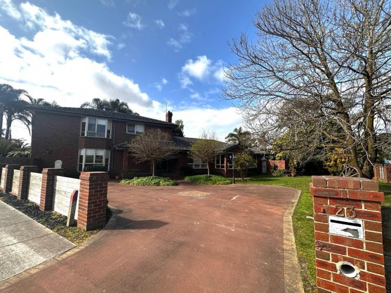 23 Ballarto Road, Clyde VIC 3978