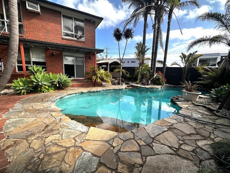 23 Ballarto Road, Clyde VIC 3978