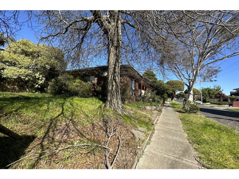 2 Wren Street, Hampton Park VIC 3976