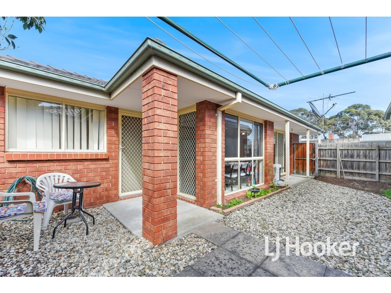 2/151 Cairns Road, Hampton Park VIC 3976