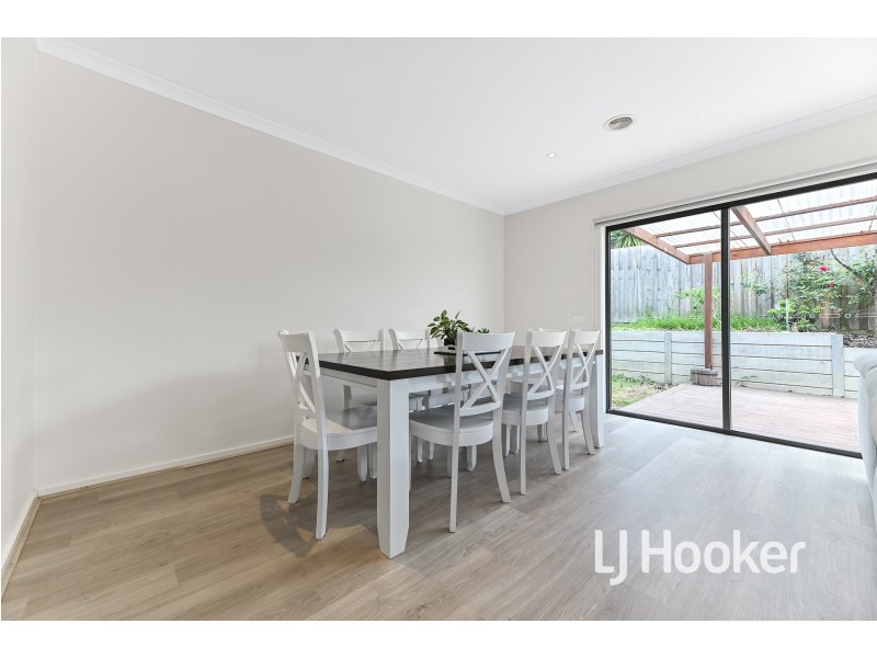 16 Kate Avenue, Hampton Park VIC 3976