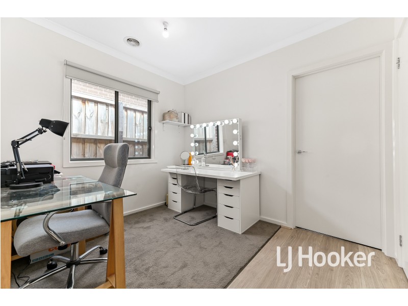 16 Kate Avenue, Hampton Park VIC 3976