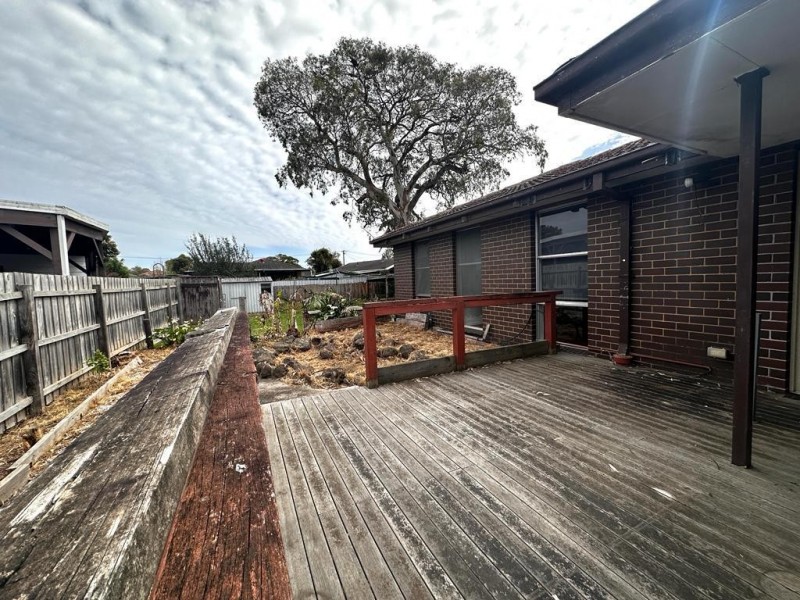 11 Silvan Grove, Hampton Park VIC 3976