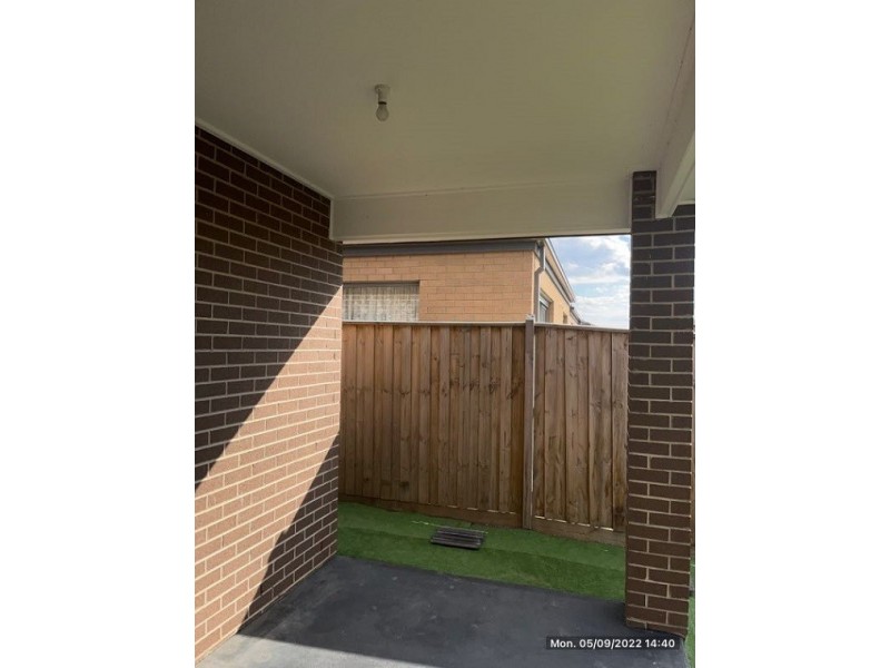 57 Pitfield Avenue, Cranbourne East VIC 3977