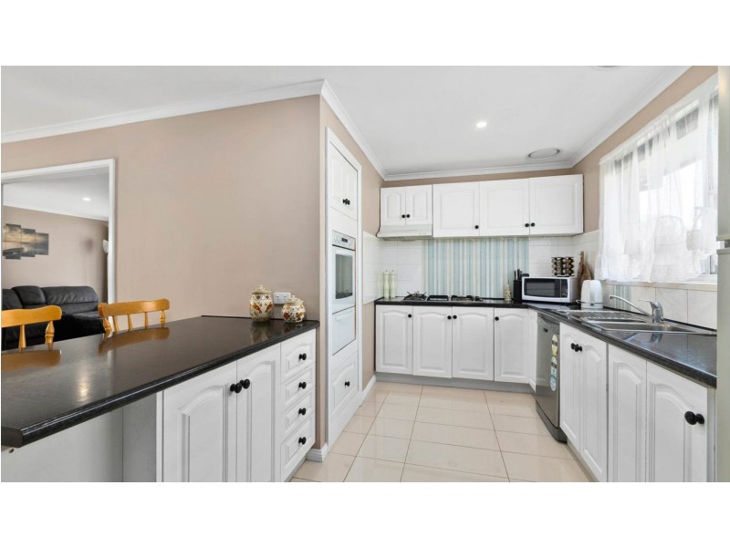 8 Ladava Court, Hastings VIC 3915