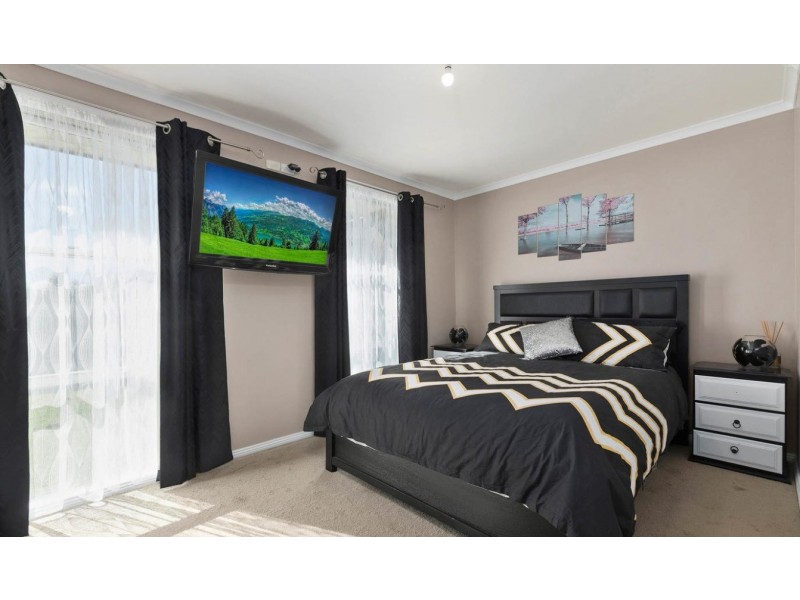 8 Ladava Court, Hastings VIC 3915