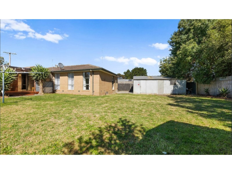 8 Ladava Court, Hastings VIC 3915