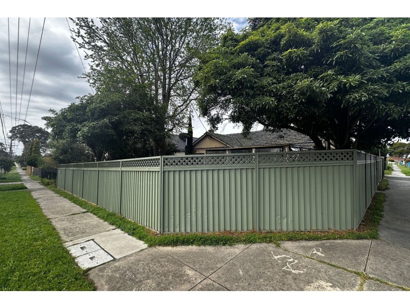 42 Pound Road, Hampton Park VIC 3976