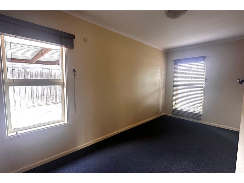 42 Pound Road, Hampton Park VIC 3976
