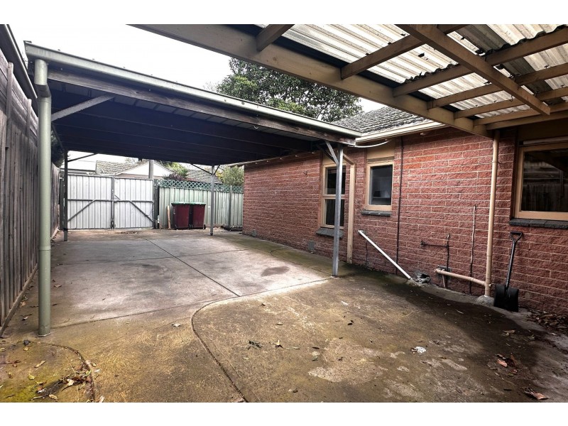 42 Pound Road, Hampton Park VIC 3976