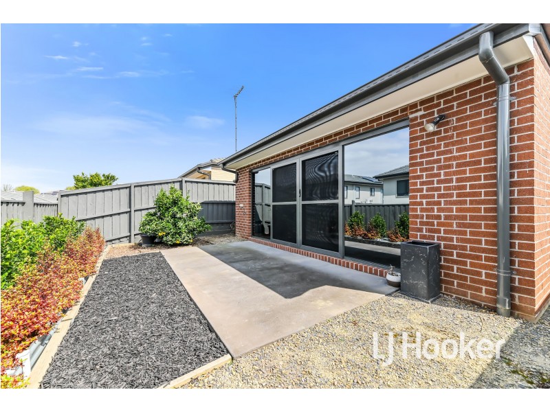 17 Kate Avenue, Hampton Park VIC 3976