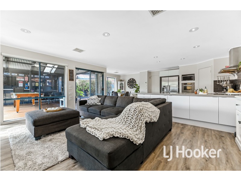 8 Somerset Court, Narre Warren South VIC 3805
