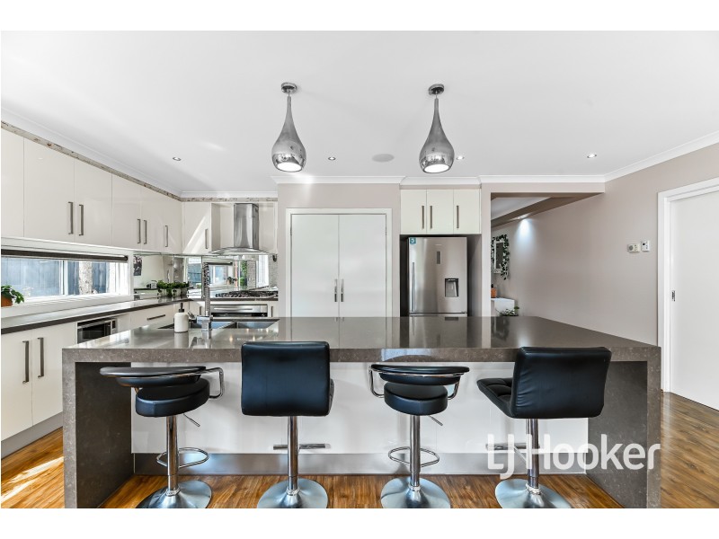 7 Aylesbury Court, Hampton Park VIC 3976