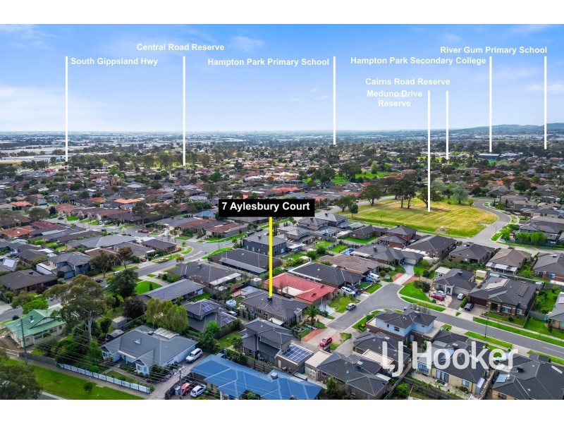7 Aylesbury Court, Hampton Park VIC 3976