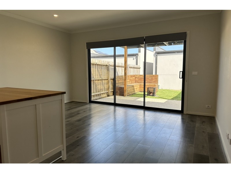 24 Plymouth Boulevard, Clyde North VIC 3978