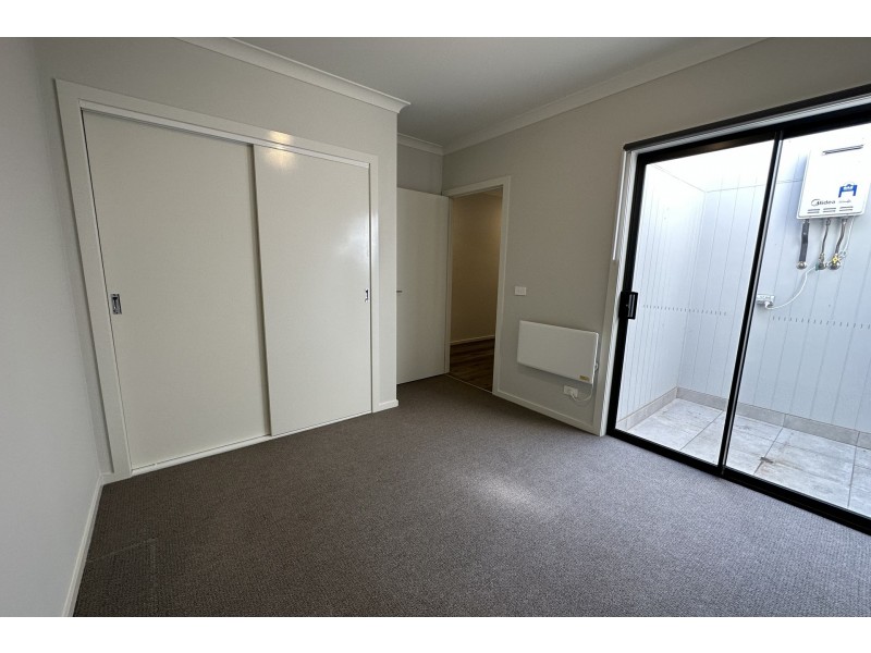 24 Plymouth Boulevard, Clyde North VIC 3978