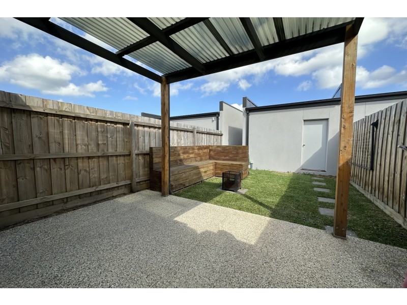 24 Plymouth Boulevard, Clyde North VIC 3978