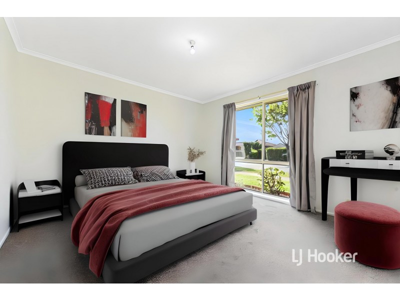 16 The Parkway, Hampton Park VIC 3976