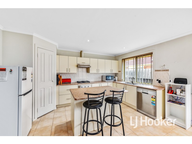 4/17 Linmac Drive, Hampton Park VIC 3976