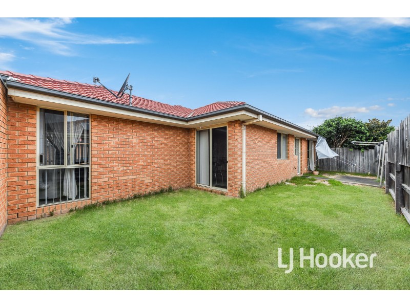 4/17 Linmac Drive, Hampton Park VIC 3976