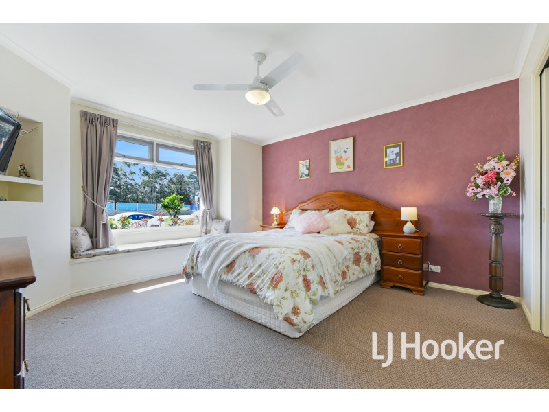 6 Berwick-Cranbourne Road, Cranbourne East VIC 3977