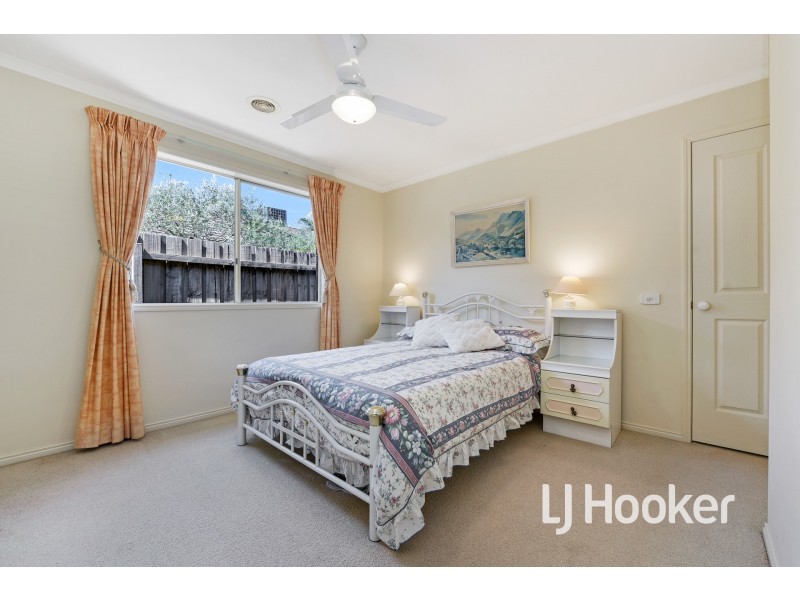 6 Berwick-Cranbourne Road, Cranbourne East VIC 3977