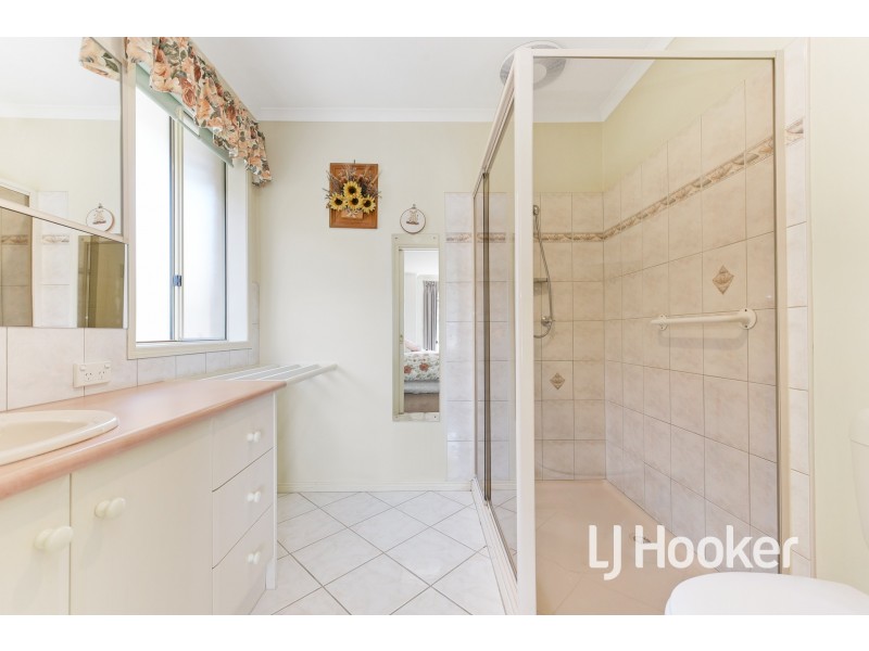 6 Berwick-Cranbourne Road, Cranbourne East VIC 3977